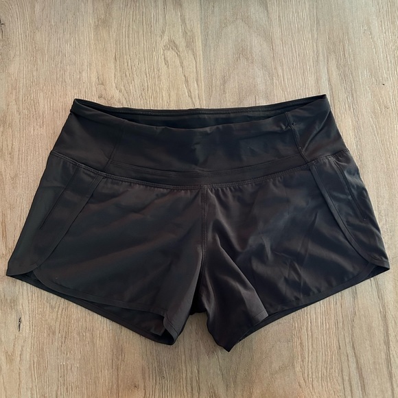 Lululemon Black Speed Up short - Picture 1 of 1